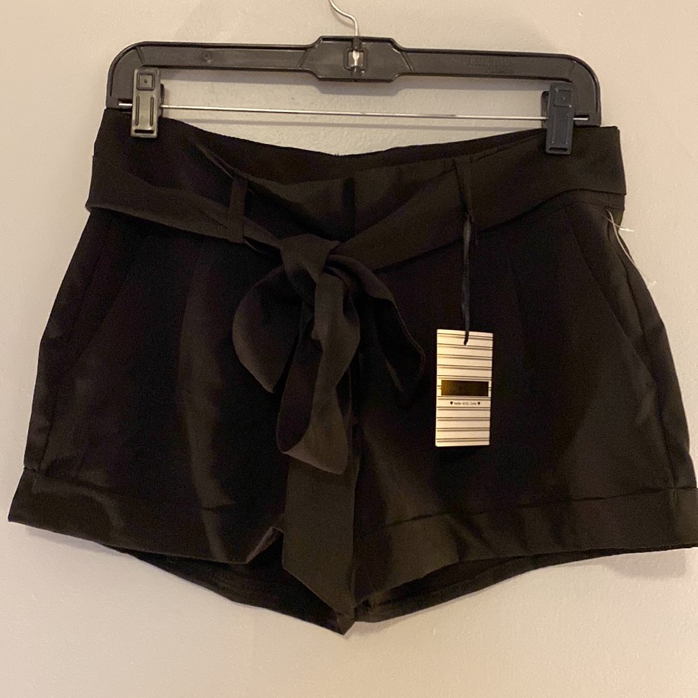 NWT black Spacegilrz shorts size 5
